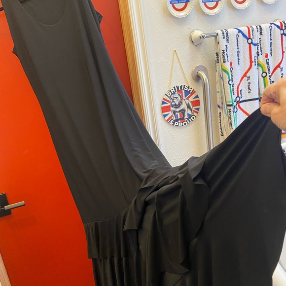 NWT XL Elegant Black Flamenco Dress by Lunares Flamenco - Picture 8 of 9